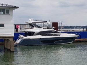 Fairline Squadron 65